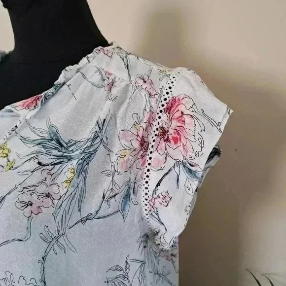 Buffalo David Bitton Floral Blouse Lightweight Flowy Top Medium White Pink Green - Picture 8 of 11